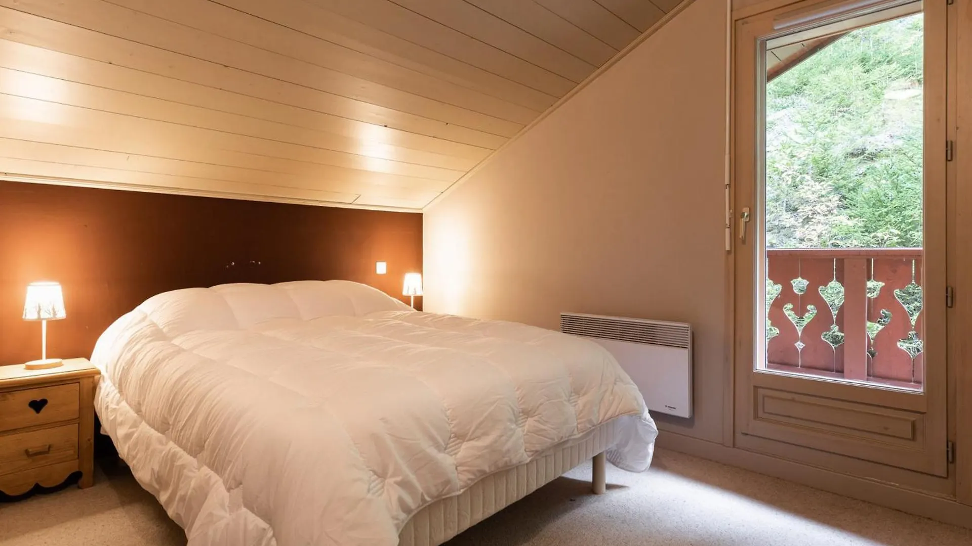 Spacieux Appartement 3 Etoiles Proche Des Pistes, Wifi, 9-10 Pers - Fr-1-304-265 La Clusaz 0*,