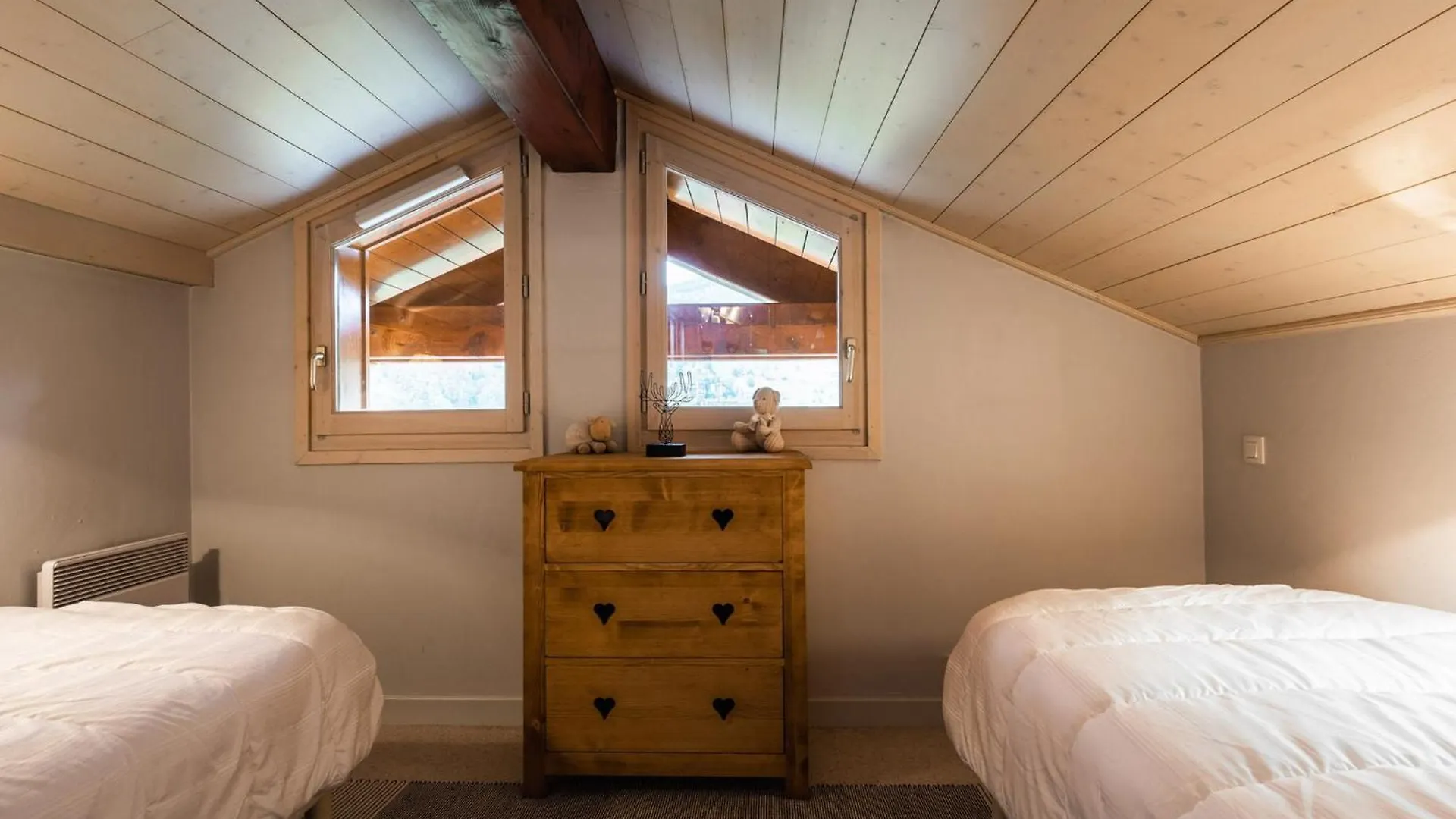 Spacieux Appartement 3 Etoiles Proche Des Pistes, Wifi, 9-10 Pers - Fr-1-304-265 La Clusaz France