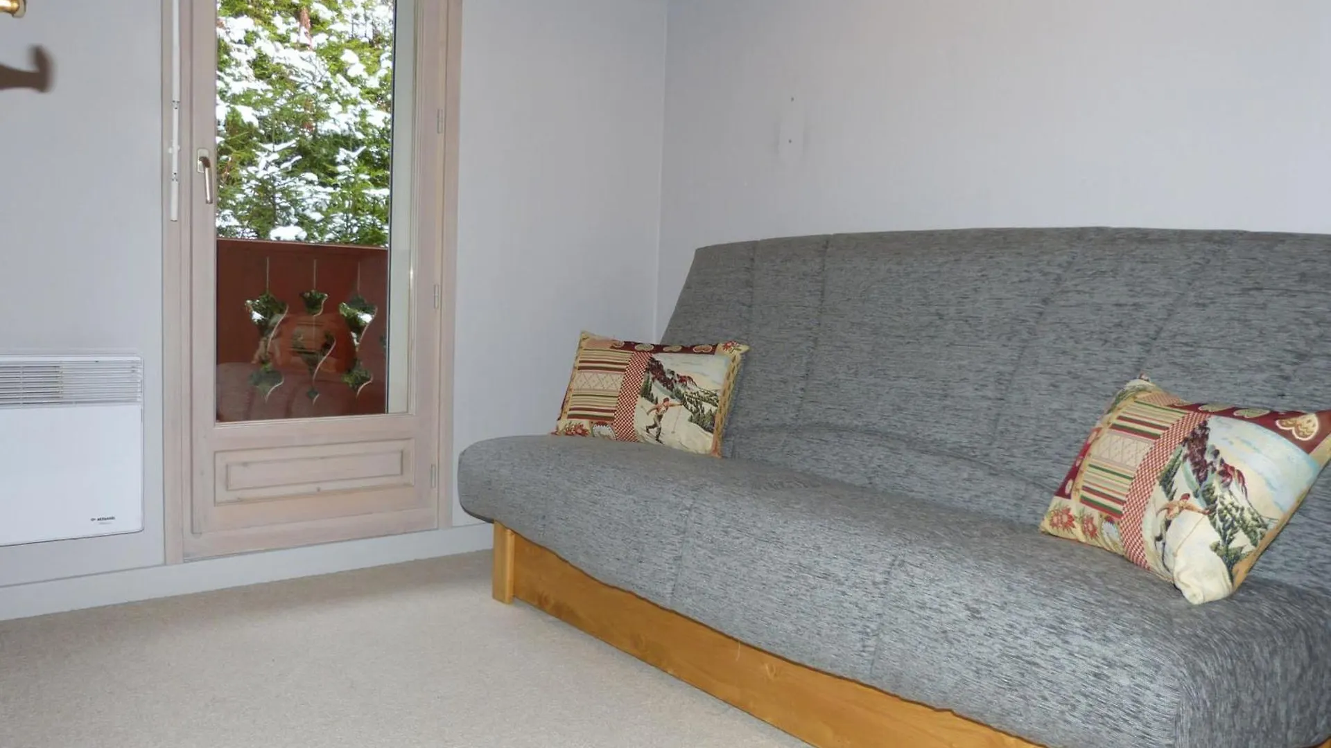 Spacieux Appartement 3 Etoiles Proche Des Pistes, Wifi, 9-10 Pers - Fr-1-304-265 La Clusaz 0*,  France